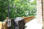 A Bear`s Lair: Entry-level Deck Grill